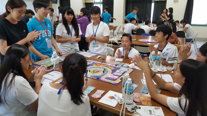富邦人壽中台通訊處動員數十位公司幹部主持的「取得現金流競賽冠軍」任務