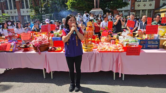 中臺科大暨後驛社大校長陳錦杏致詞圖片