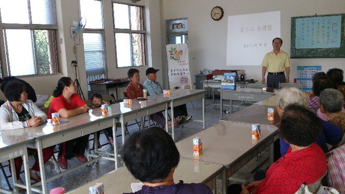 前台中市社會局利坤明副局長蒞臨本校北屯區樂齡學習中心
