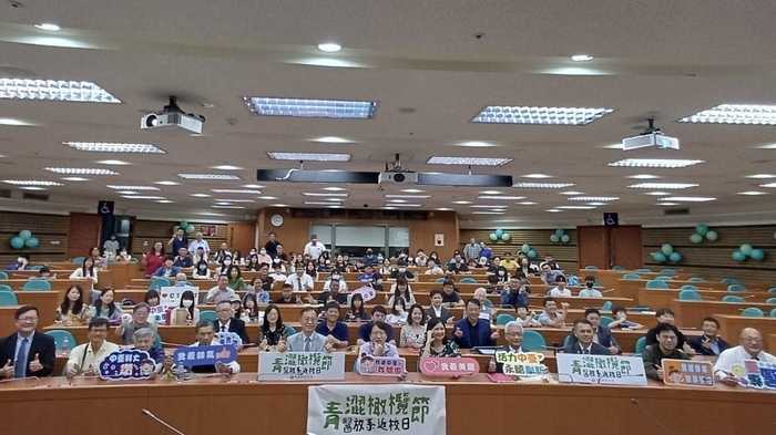 醫放系青澀橄欖節系友回娘家大合影