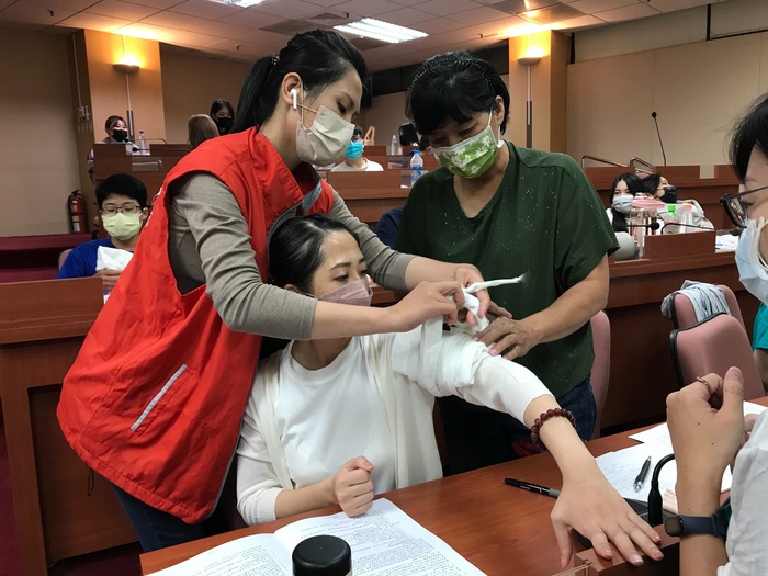 三角巾使用示教