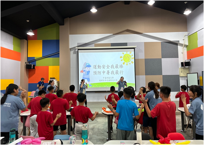志工隊的運動安全與中暑預防講座，提升學生健康意識
