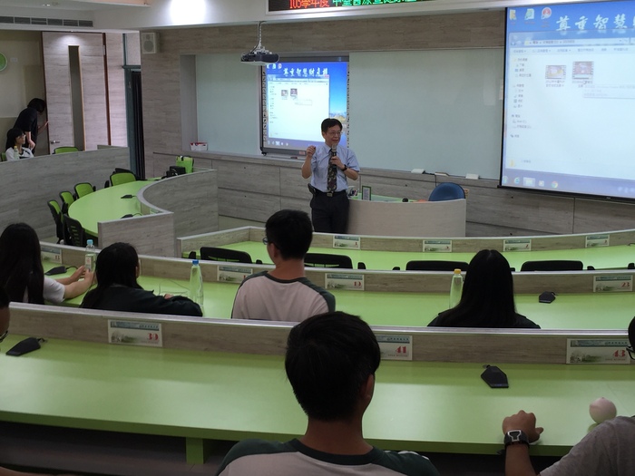 醫管系洪錦墩主任系所介紹暨哈佛個案教室體驗