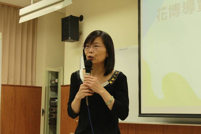 江青桂主任嘉勉志工精神