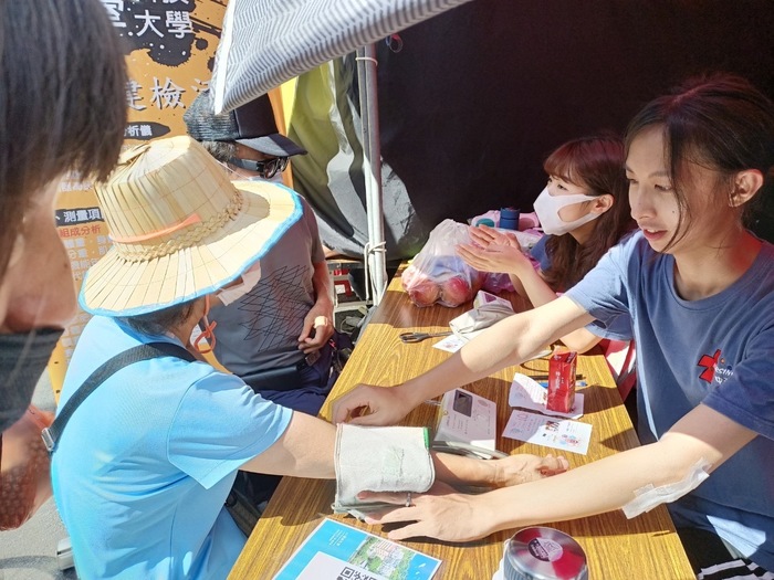 中臺科大為民眾進行ioi健檢