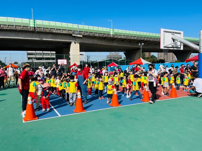 中臺科大廍子非營利幼兒園親子運動會活動