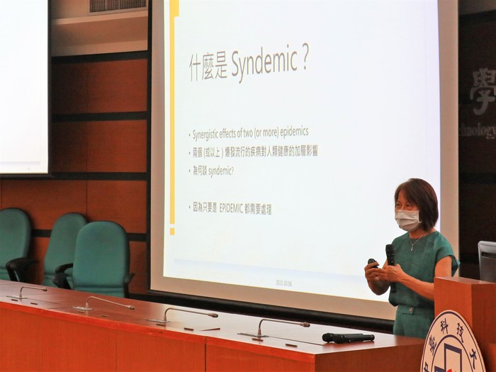 中臺科大辦理「新冠病毒的長期抗疫策略」講座-中央研究院生醫所何美鄉研究員