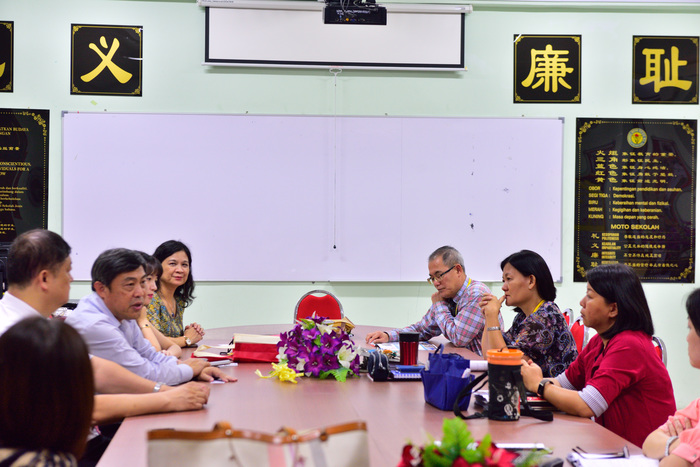 中華國民型華文中學交流
