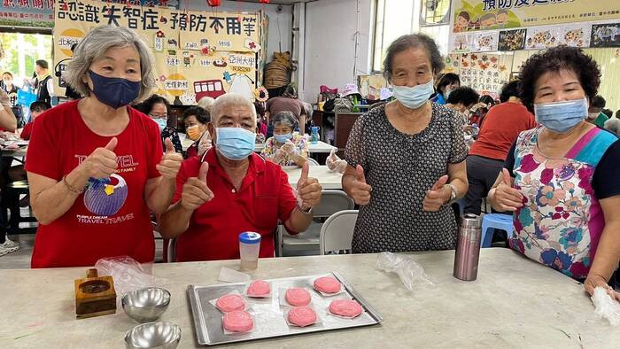 社區家庭民眾參與客家飲食體驗活動