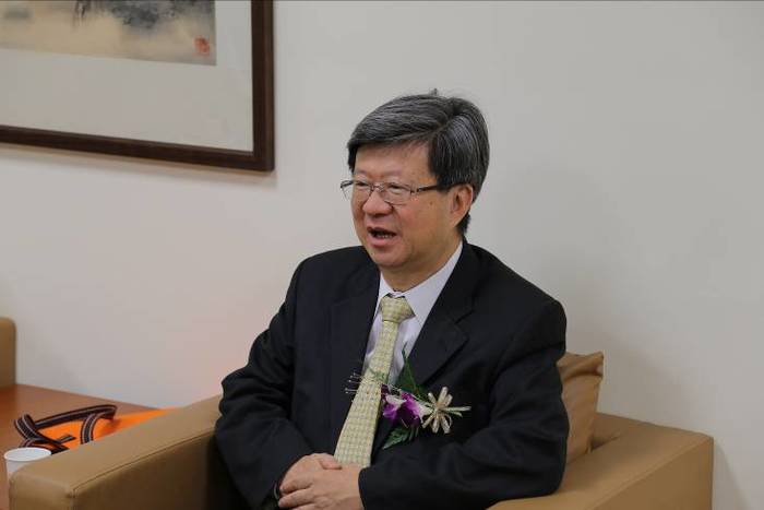 部長接受媒體訪問