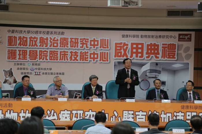 本校李隆盛校長致歡迎詞