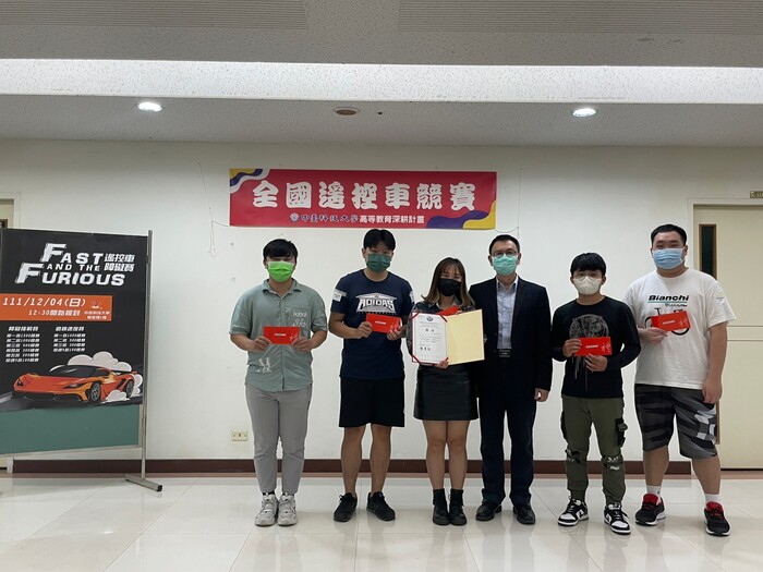 障礙第1名至第5名頒獎合照