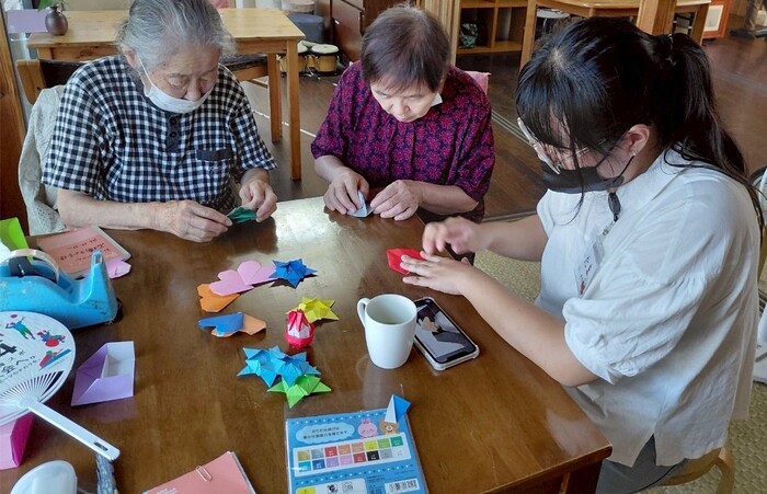長照3.0正視失智症照護 護理系赴日「葵照護」與長輩共創療癒時光圖片