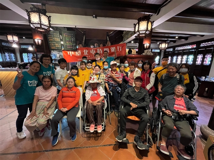 中臺科大「謙和賀」日照中心春之旅 圓滿成功