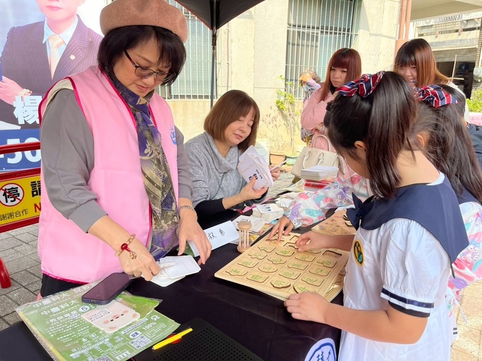 _兒教系提供趣味文字遊戲互動.JPG圖片