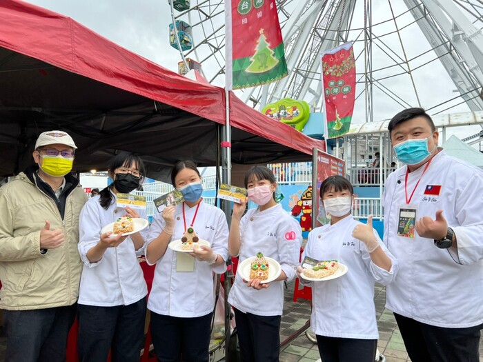 中臺科大食科系開心學烘焙社團師生