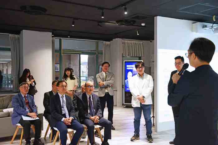 中臺科大健科院黃宣瑜院長介紹AR智慧健康科學院X元宇宙中心圖片