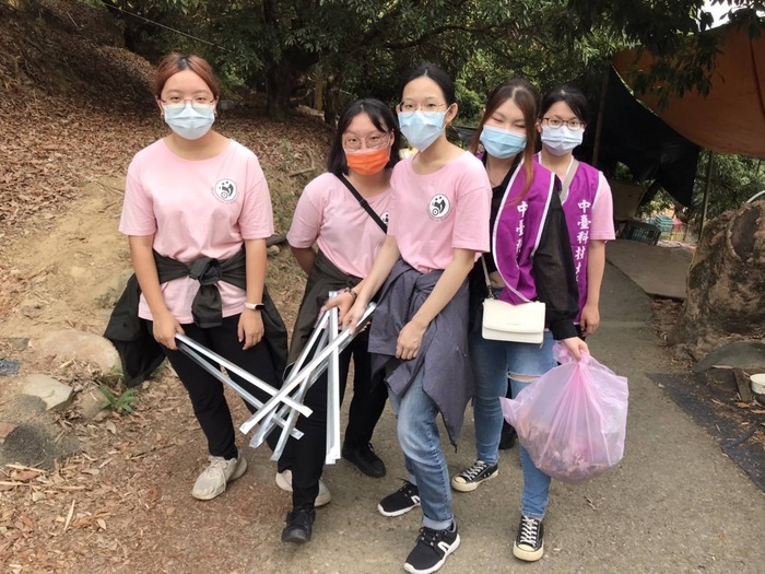 中臺科大老照系揪團淨山 活動