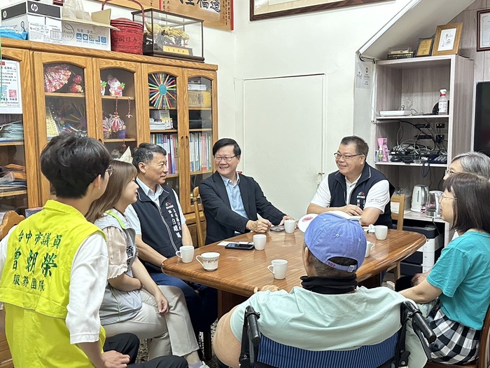 中臺科大林政勳學務長率學校系所老師感謝歐里長