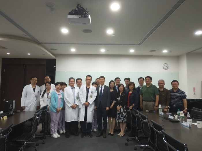 中臺科技大學與怡仁綜合醫院大合照