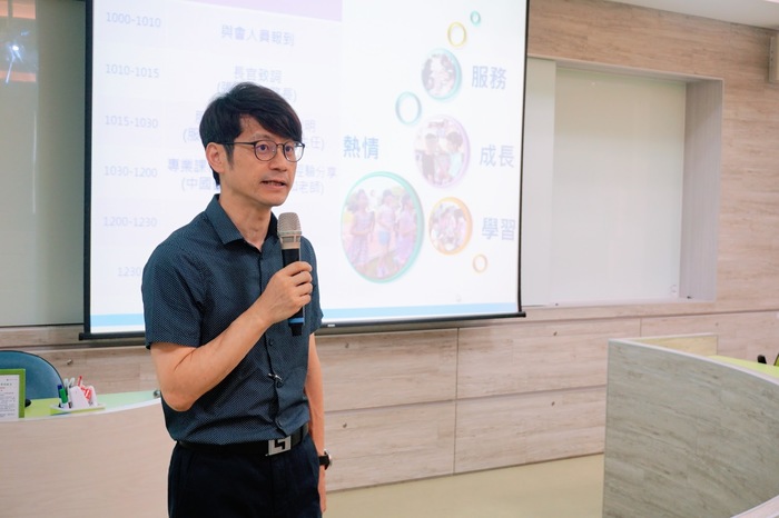 張振榮學務長特別前來給予勉勵
