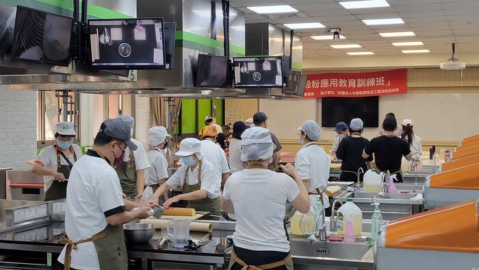農糧署於中臺科大辦理米穀粉應用教育訓練班