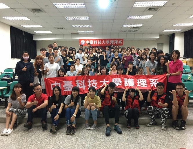 護理系 證照輔導班 大合照