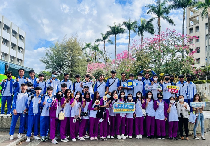 慈明高中產攜專班學生合照
