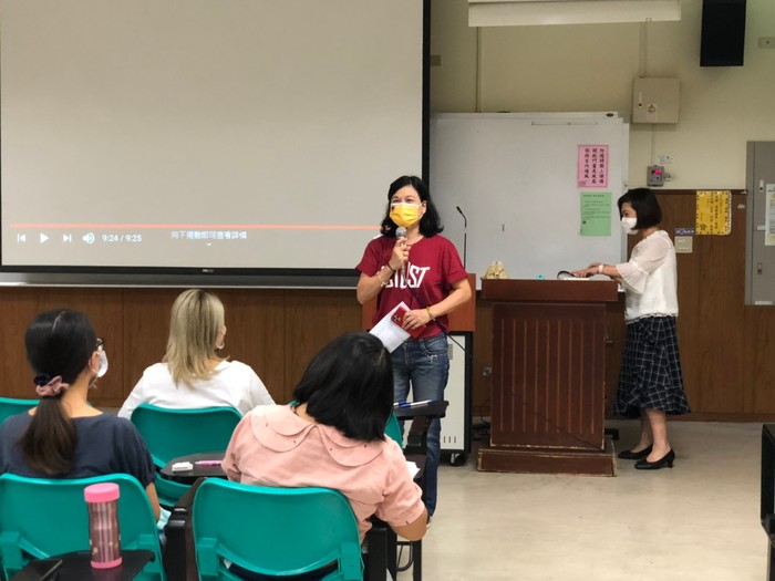 中臺科大新生定向 陳錦杏校長到各系歡迎新生