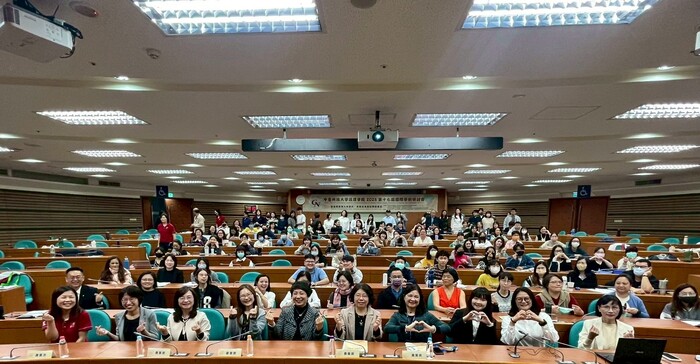 中臺科大護理學院2025第十七屆國際學術研討會圓滿成功全體與會者合影圖片