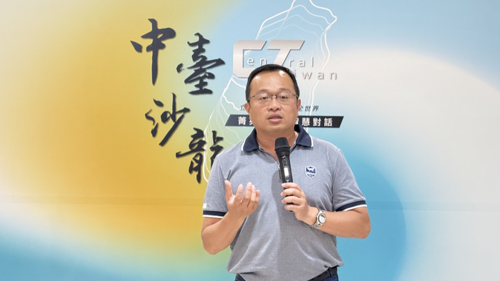 作者林宗德老師致詞