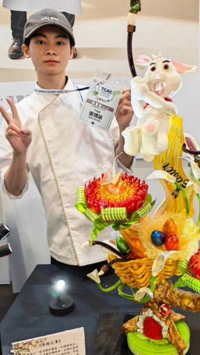 食科系張博詠以「復甦之筆」征服評審獲拉糖藝術金牌