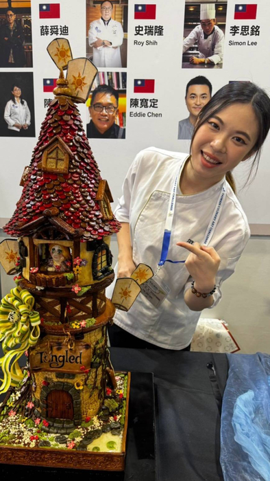 食科系孫嘉妮以《髮現夢想・光之塔》摘下藝術麵包金牌