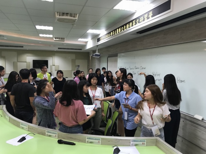 學員暖身活動