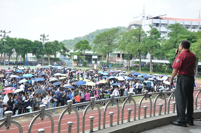 台中市政府消防局第八大隊東山分隊林英華小隊長協助本校進行防災宣教