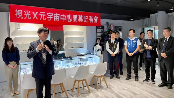 諾貝爾眼科機構總院長張朝凱醫師致詞