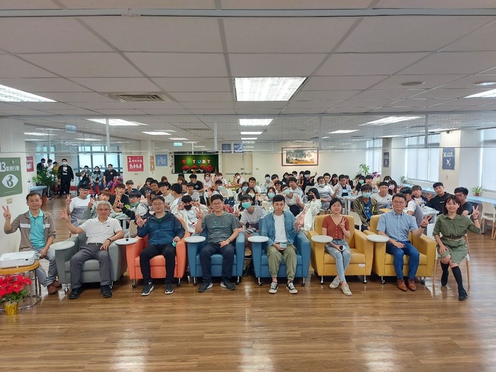中臺科大入校參訪-卓蘭高中大合照
