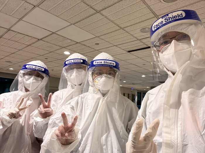 中臺科大醫檢系學生，完備防護出發美國加州佛瑞斯諾行動醫療辦公室
